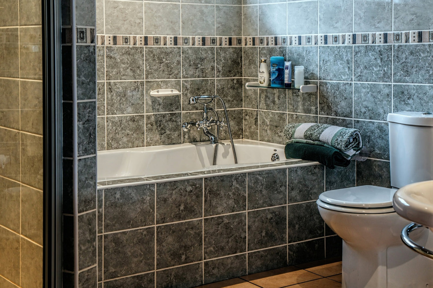 How To Clean Grout On Tiles With Steam: STOP Doing it Wrong!